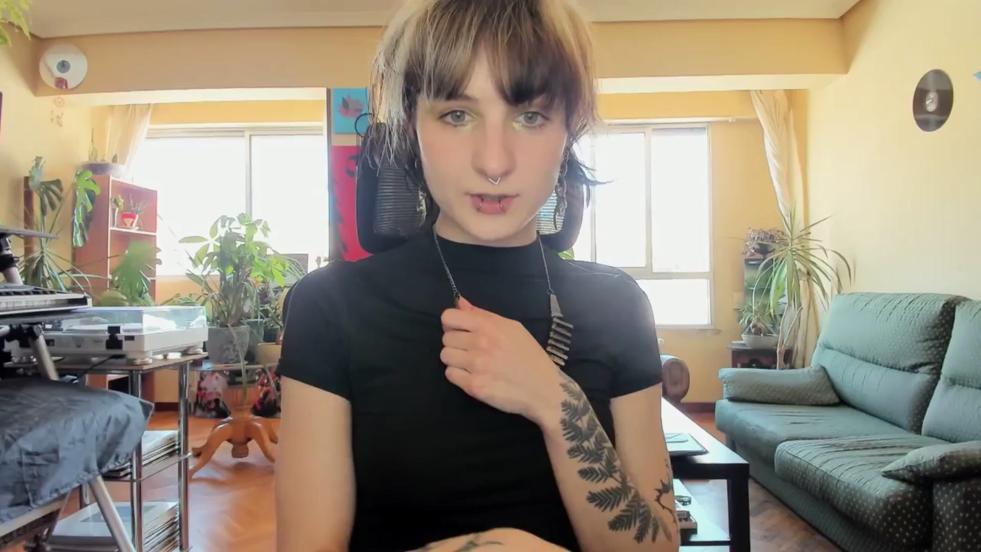 Gallery image thumbnail from Black_Aranya's myfreecams stream on, 05/18/2025, 16:09 image 17 of 20