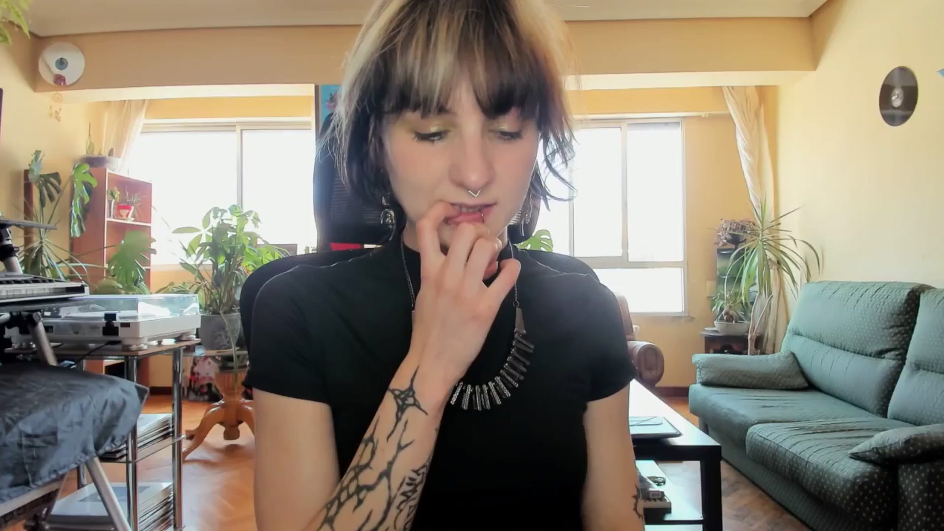 Gallery image thumbnail from Black_Aranya's myfreecams stream on, 05/18/2025, 16:09 image 4 of 20