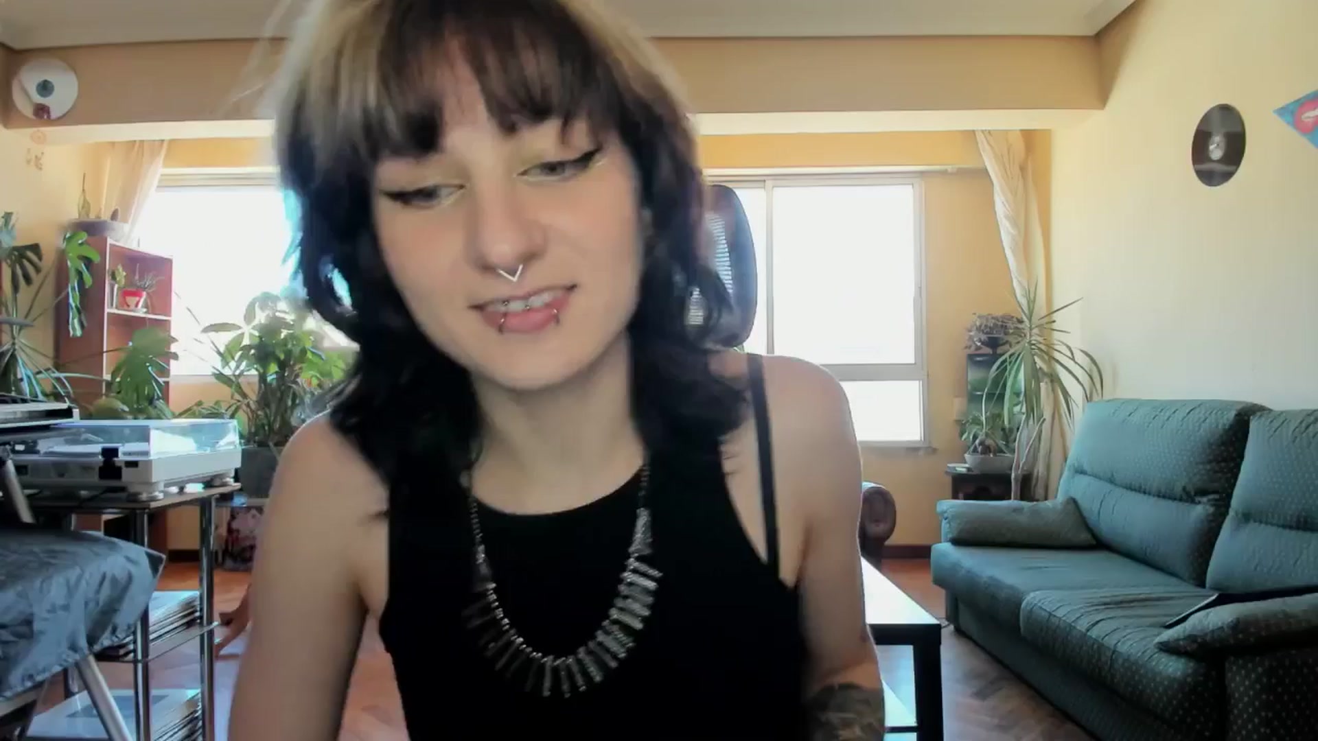 Gallery image thumbnail from Black_Aranya's myfreecams stream on, 05/20/2025, 14:41 image 14 of 20