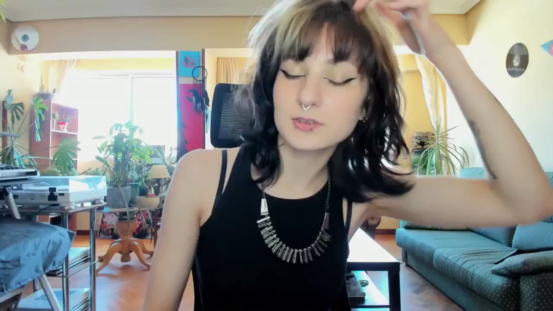 Gallery image thumbnail from Black_Aranya's myfreecams stream on, 05/20/2025, 14:41 image 19 of 20
