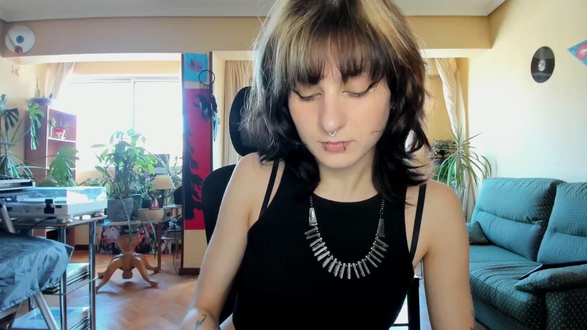 Gallery image thumbnail from Black_Aranya's myfreecams stream on, 05/20/2025, 14:41 image 16 of 20
