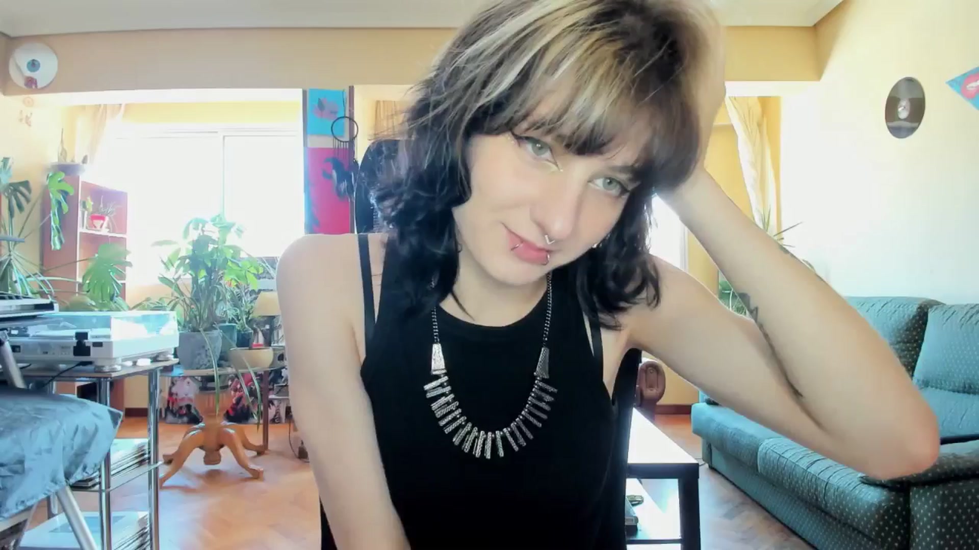 Gallery image thumbnail from Black_Aranya's myfreecams stream on, 05/20/2025, 14:41 image 10 of 20