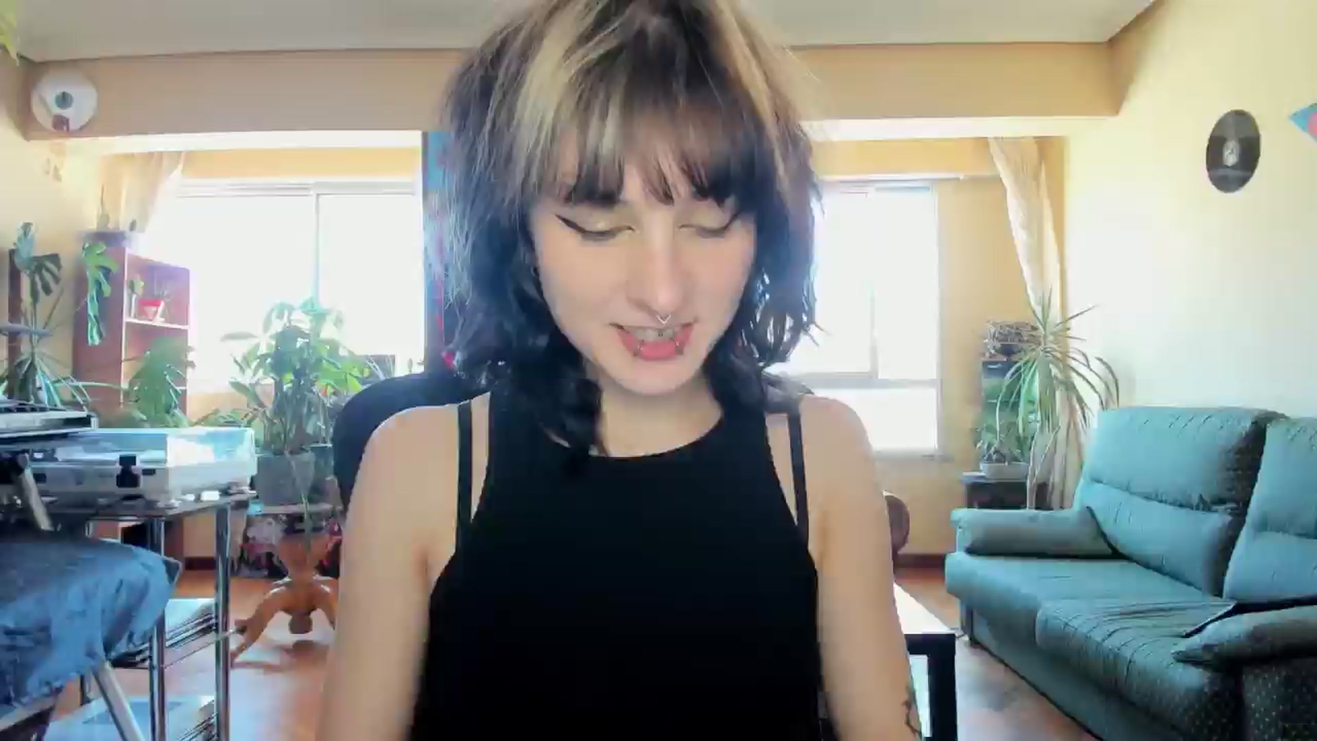 Gallery image thumbnail from Black_Aranya's myfreecams stream on, 05/20/2025, 15:57 image 10 of 20