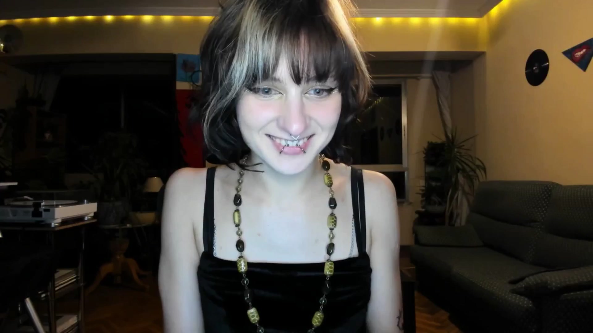 Gallery image thumbnail from Black_Aranya's myfreecams stream on, 05/20/2025, 20:54 image 12 of 20