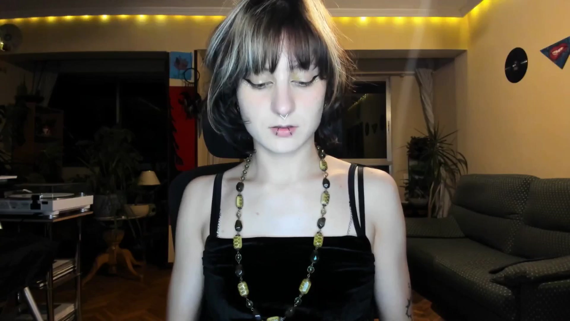 Gallery image thumbnail from Black_Aranya's myfreecams stream on, 05/20/2025, 20:54 image 17 of 20