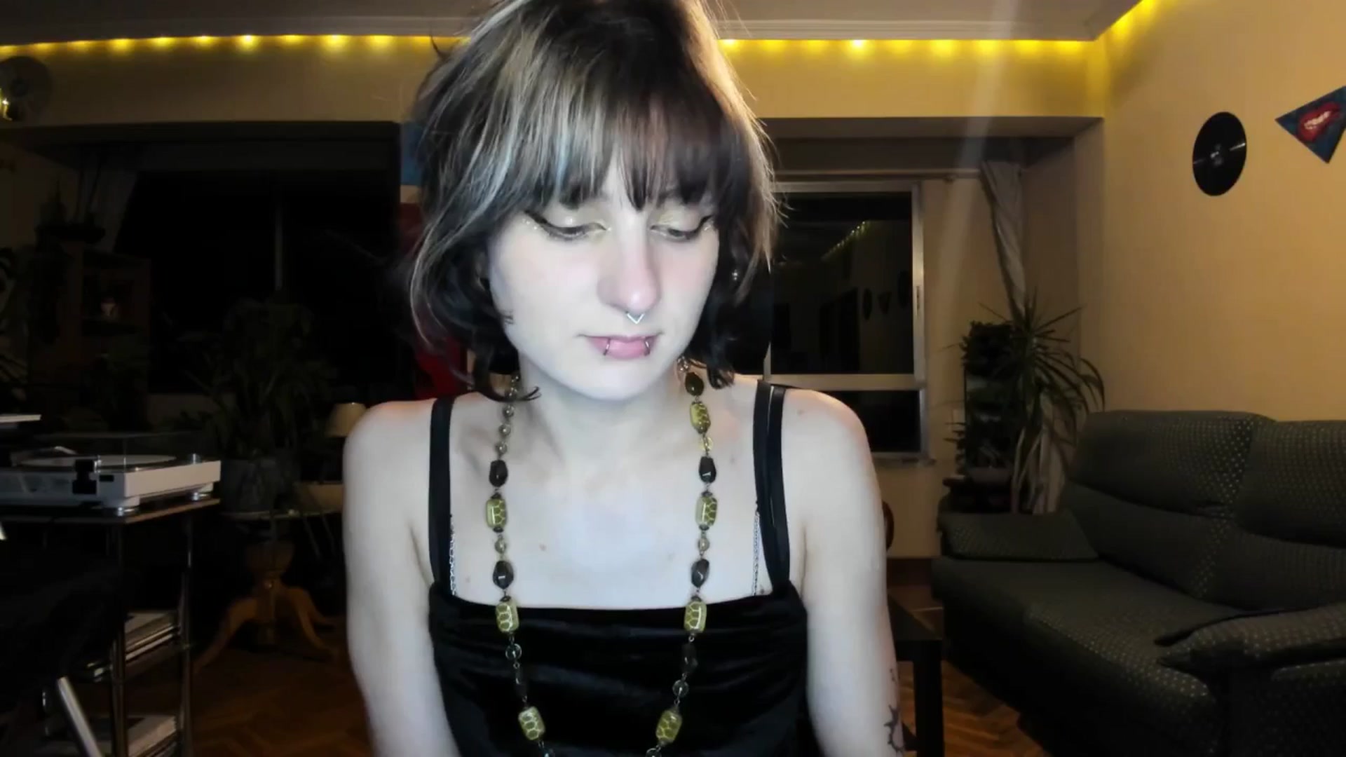 Gallery image thumbnail from Black_Aranya's myfreecams stream on, 05/20/2025, 20:54 image 15 of 20
