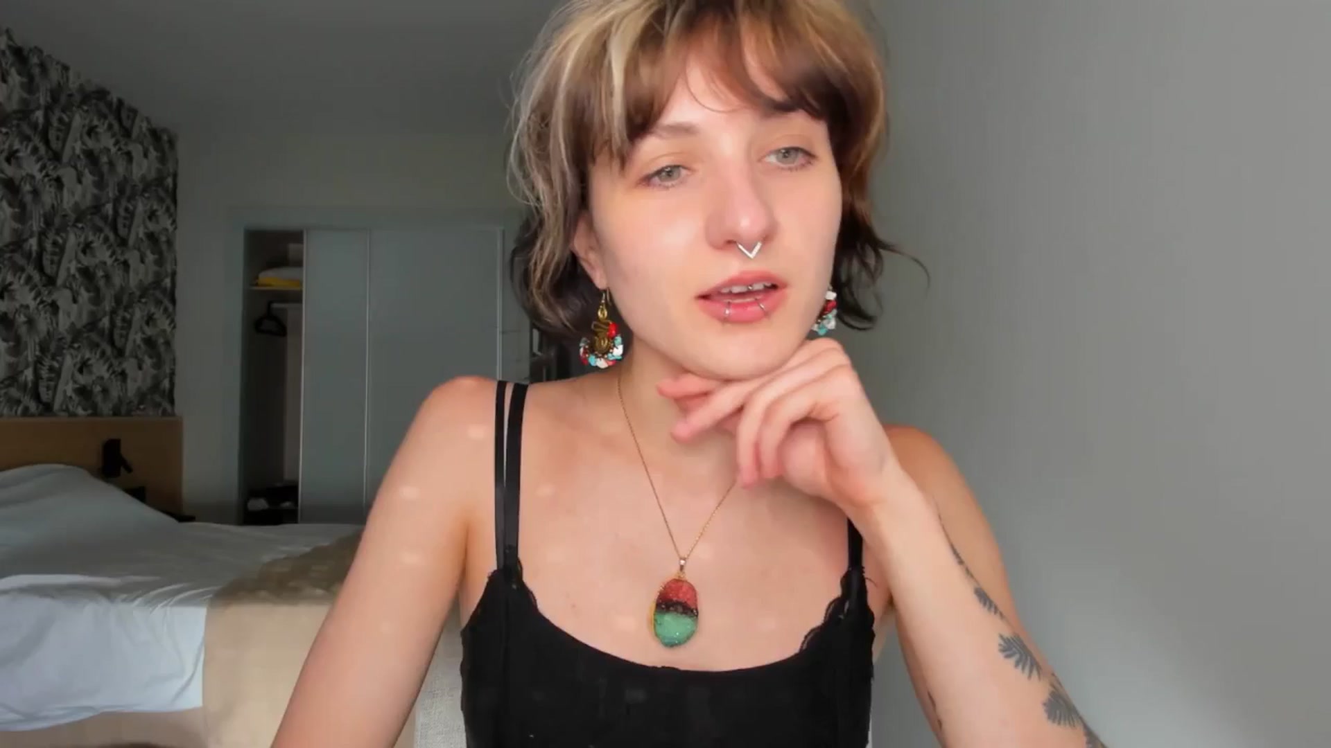 Gallery image thumbnail from Black_Aranya's myfreecams stream on, 06/06/2025, 18:05 image 3 of 20