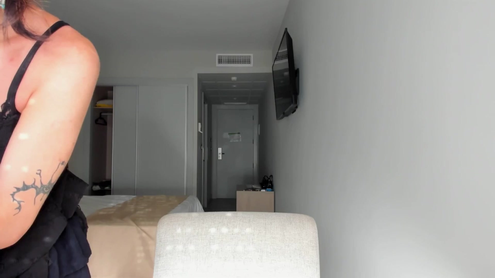 Gallery image thumbnail from Black_Aranya's myfreecams stream on, 06/06/2025, 18:05 image 9 of 20