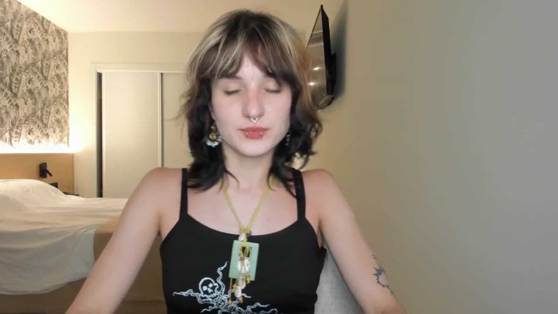 Gallery image thumbnail from Black_Aranya's myfreecams stream on, 06/07/2025, 19:46 image 17 of 20
