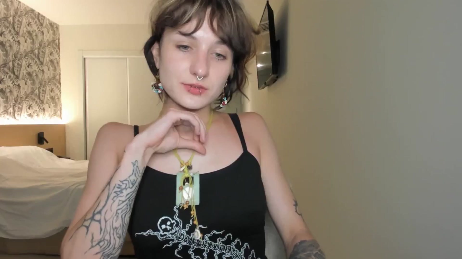 Gallery image thumbnail from Black_Aranya's myfreecams stream on, 06/07/2025, 23:31 image 18 of 20