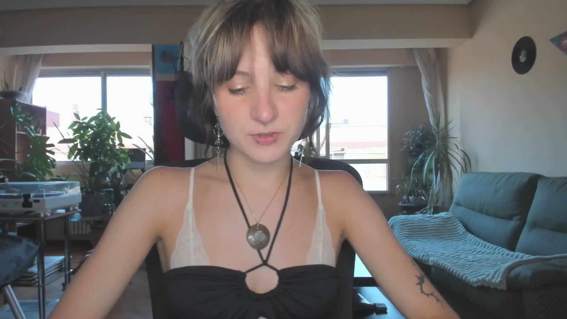 Gallery image thumbnail from Black_Aranya's myfreecams stream on, 06/18/2025, 19:55 image 13 of 20