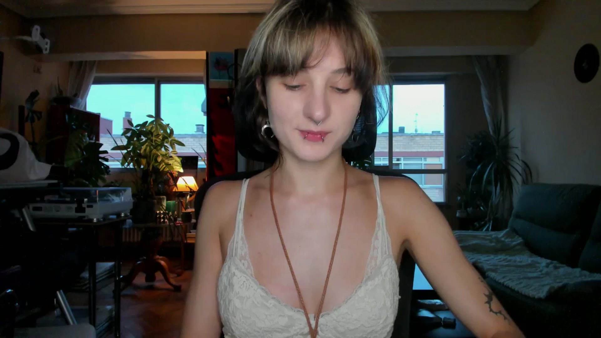 Gallery image thumbnail from Black_Aranya's myfreecams stream on, 06/21/2025, 19:59 image 18 of 20
