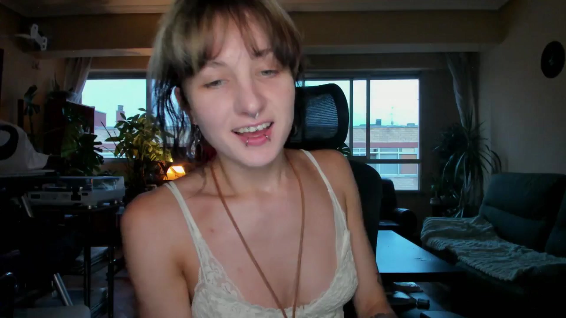 Gallery image thumbnail from Black_Aranya's myfreecams stream on, 06/21/2025, 19:59 image 16 of 20