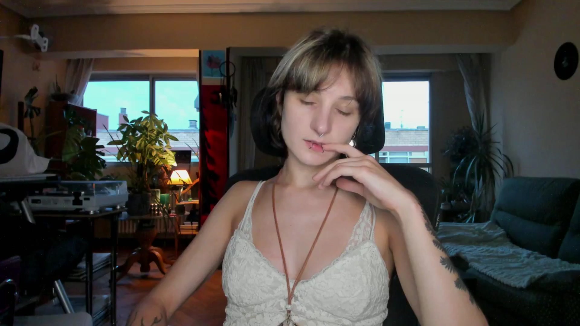 Gallery image thumbnail from Black_Aranya's myfreecams stream on, 06/21/2025, 19:59 image 19 of 20