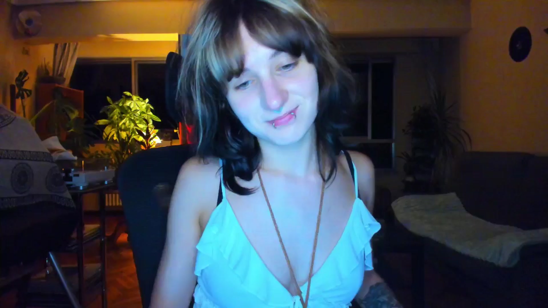 Gallery image thumbnail from Black_Aranya's myfreecams stream on, 06/25/2025, 23:23 image 13 of 20