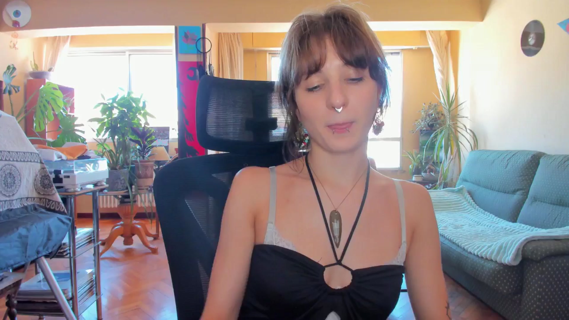 Gallery image thumbnail from Black_Aranya's myfreecams stream on, 06/28/2025, 14:52 image 19 of 20