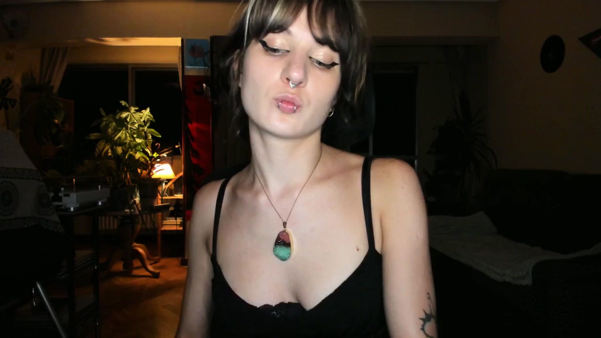 Gallery image thumbnail from Black_Aranya's myfreecams stream on, 07/05/2025, 22:27 image 1 of 20