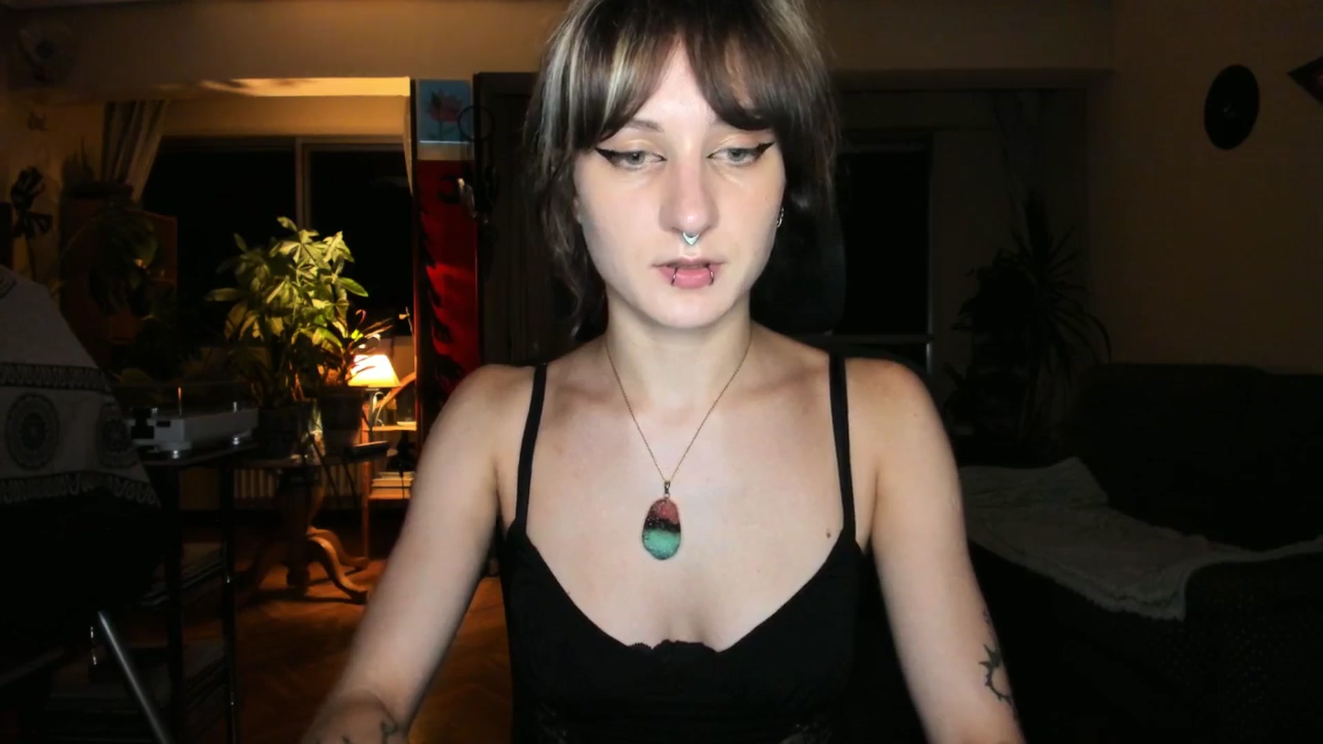 Gallery image thumbnail from Black_Aranya's myfreecams stream on, 07/05/2025, 22:27 image 17 of 20