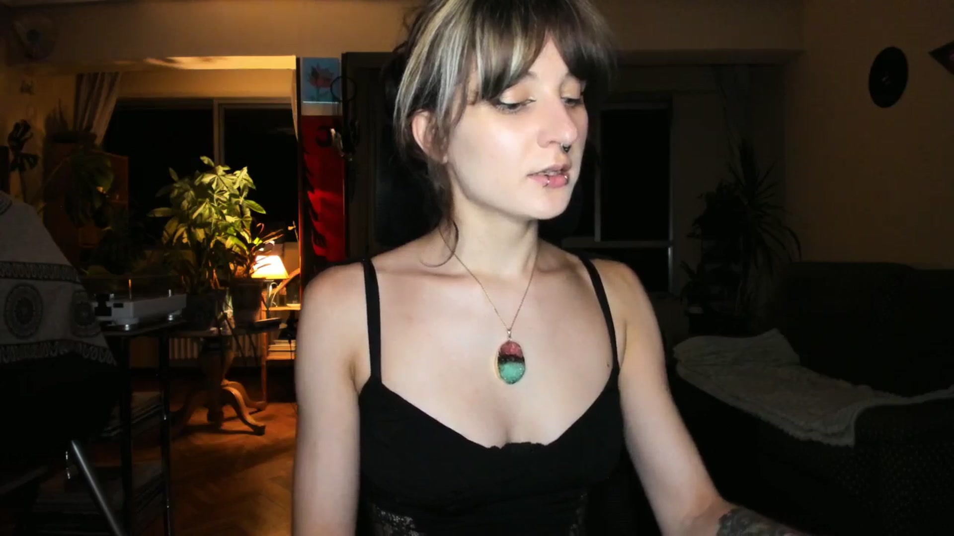 Gallery image thumbnail from Black_Aranya's myfreecams stream on, 07/05/2025, 22:27 image 15 of 20