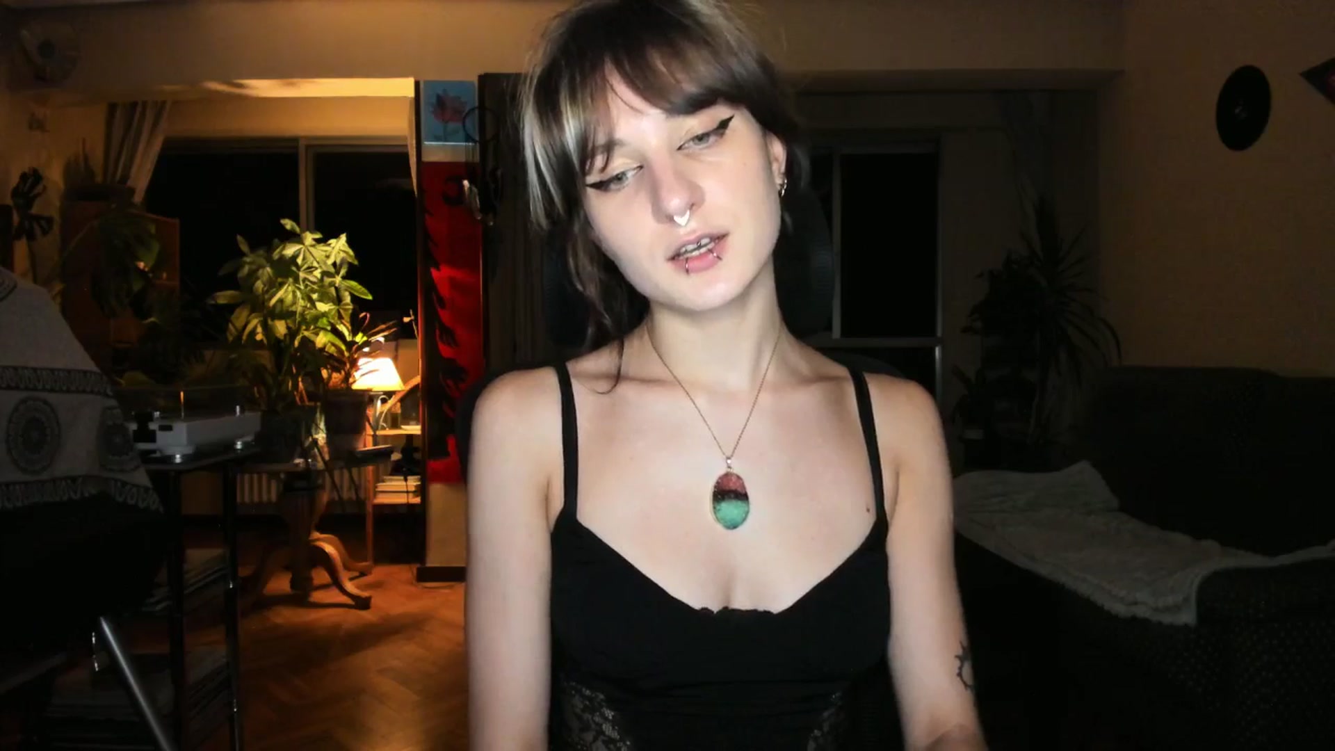 Gallery image thumbnail from Black_Aranya's myfreecams stream on, 07/05/2025, 22:27 image 13 of 20