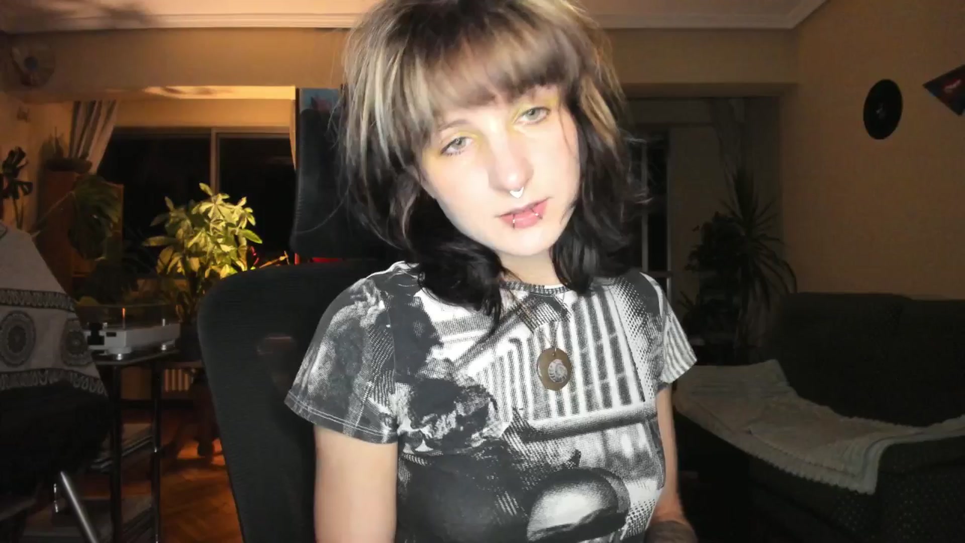 Gallery image thumbnail from Black_Aranya's myfreecams stream on, 07/08/2025, 22:20 image 15 of 20