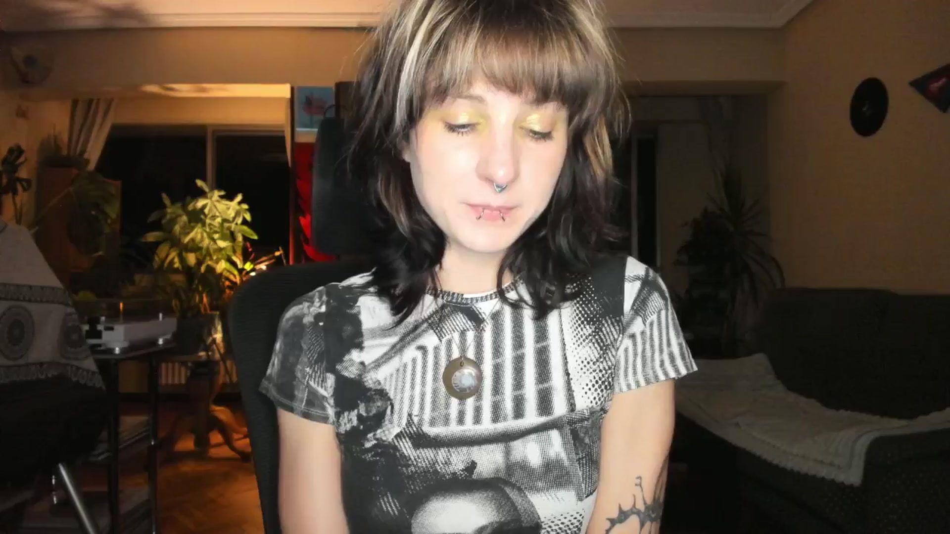 Gallery image thumbnail from Black_Aranya's myfreecams stream on, 07/08/2025, 22:20 image 16 of 20