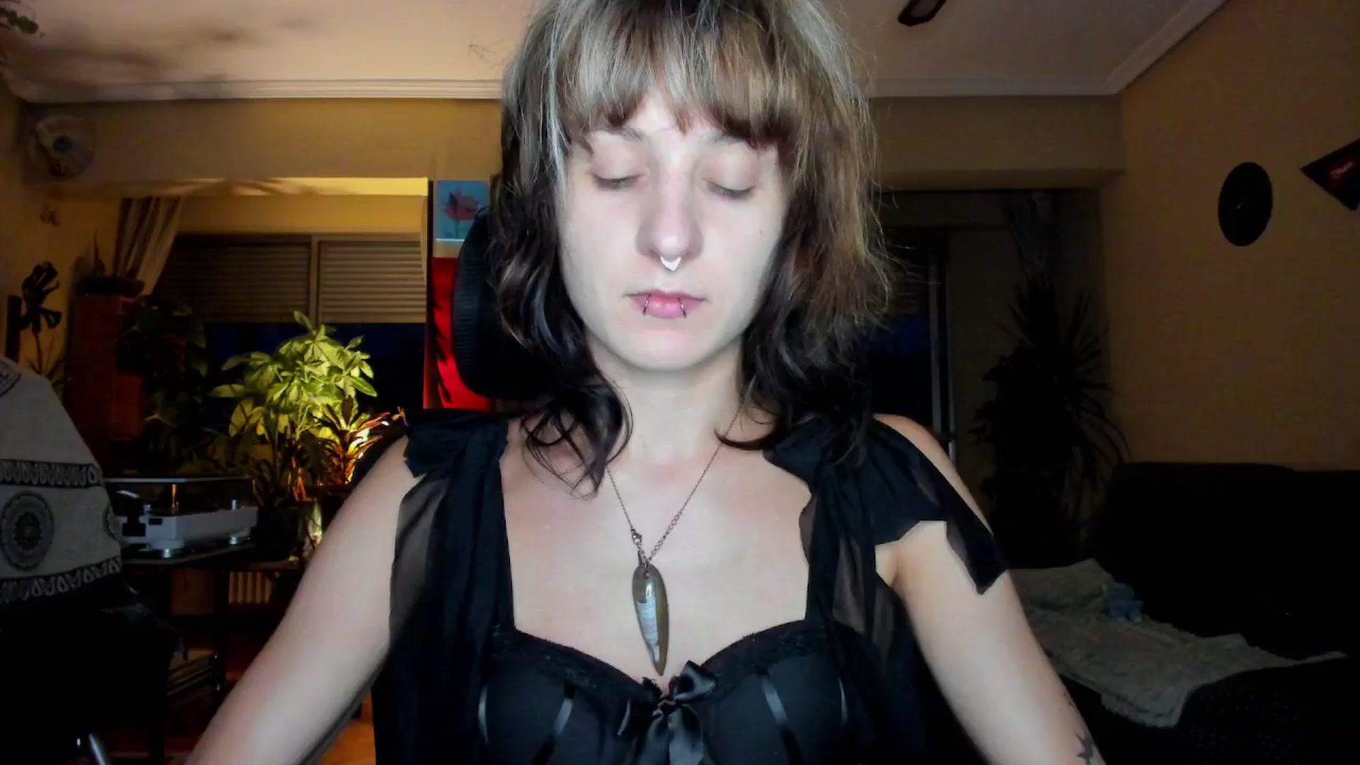 Gallery image thumbnail from Black_Aranya's myfreecams stream on, 07/23/2025, 20:32 image 16 of 20