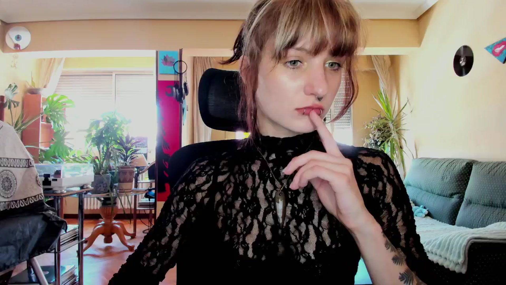 Gallery image thumbnail from Black_Aranya's myfreecams stream on, 07/31/2025, 16:12 image 3 of 20