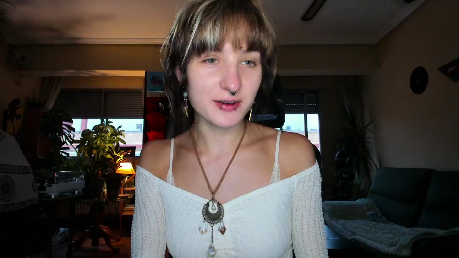 Gallery image thumbnail from Black_Aranya's myfreecams stream on, 08/01/2025, 20:04 image 14 of 20