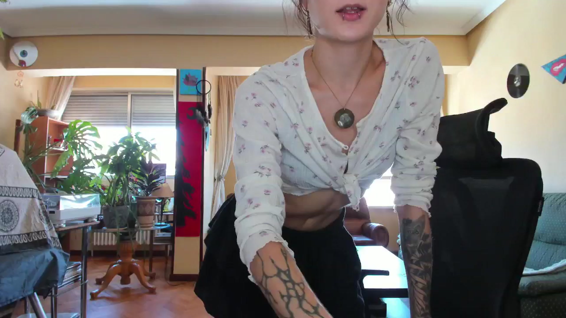 Gallery image thumbnail from Black_Aranya's myfreecams stream on, 08/06/2025, 15:43 image 17 of 20