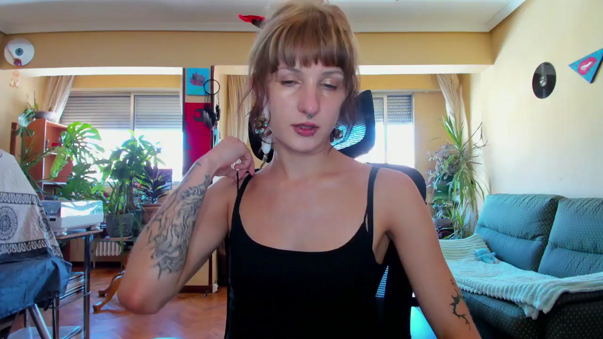 Gallery image thumbnail from Black_Aranya's myfreecams stream on, 08/07/2025, 16:20 image 5 of 20