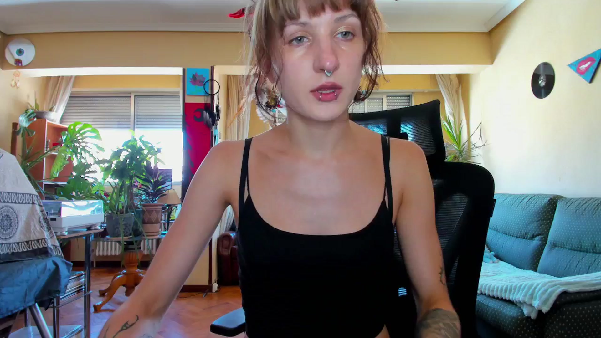 Gallery image thumbnail from Black_Aranya's myfreecams stream on, 08/07/2025, 16:20 image 16 of 20