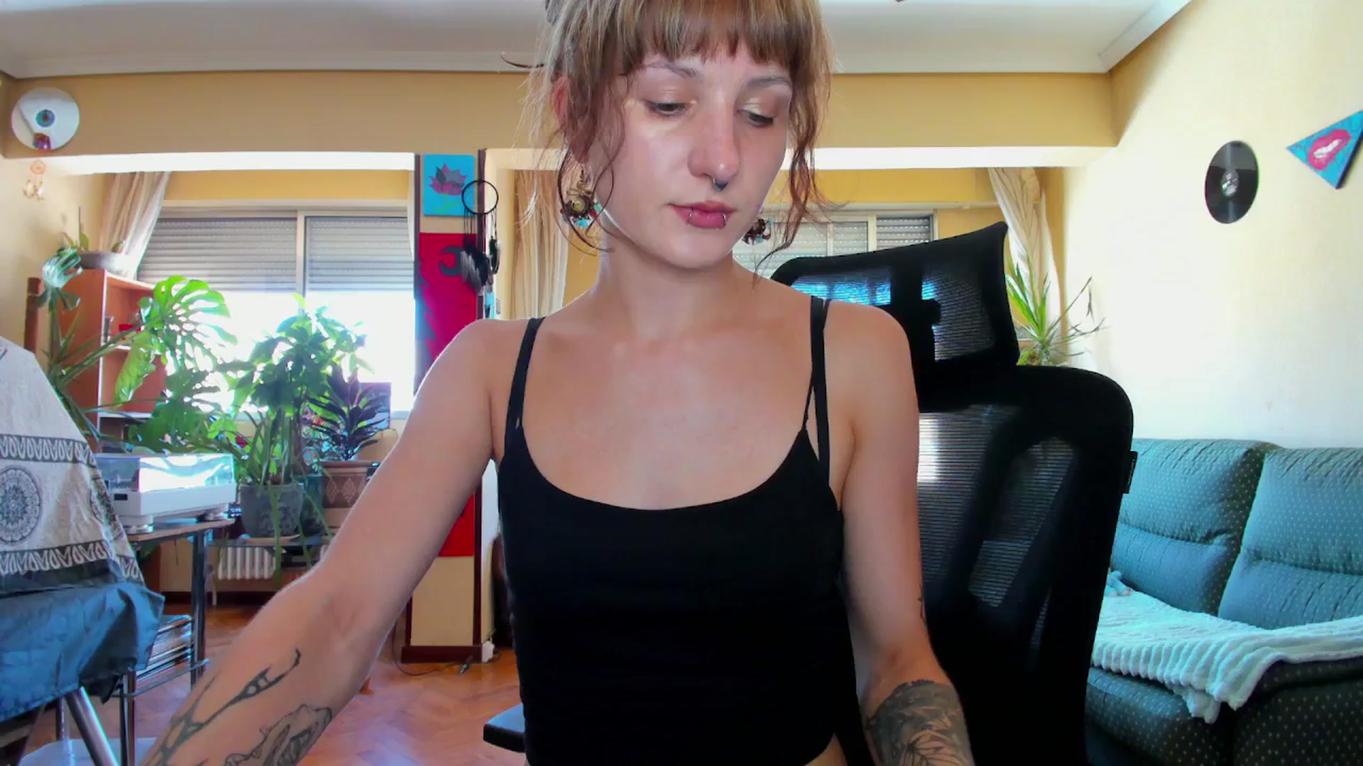 Gallery image thumbnail from Black_Aranya's myfreecams stream on, 08/07/2025, 16:20 image 18 of 20