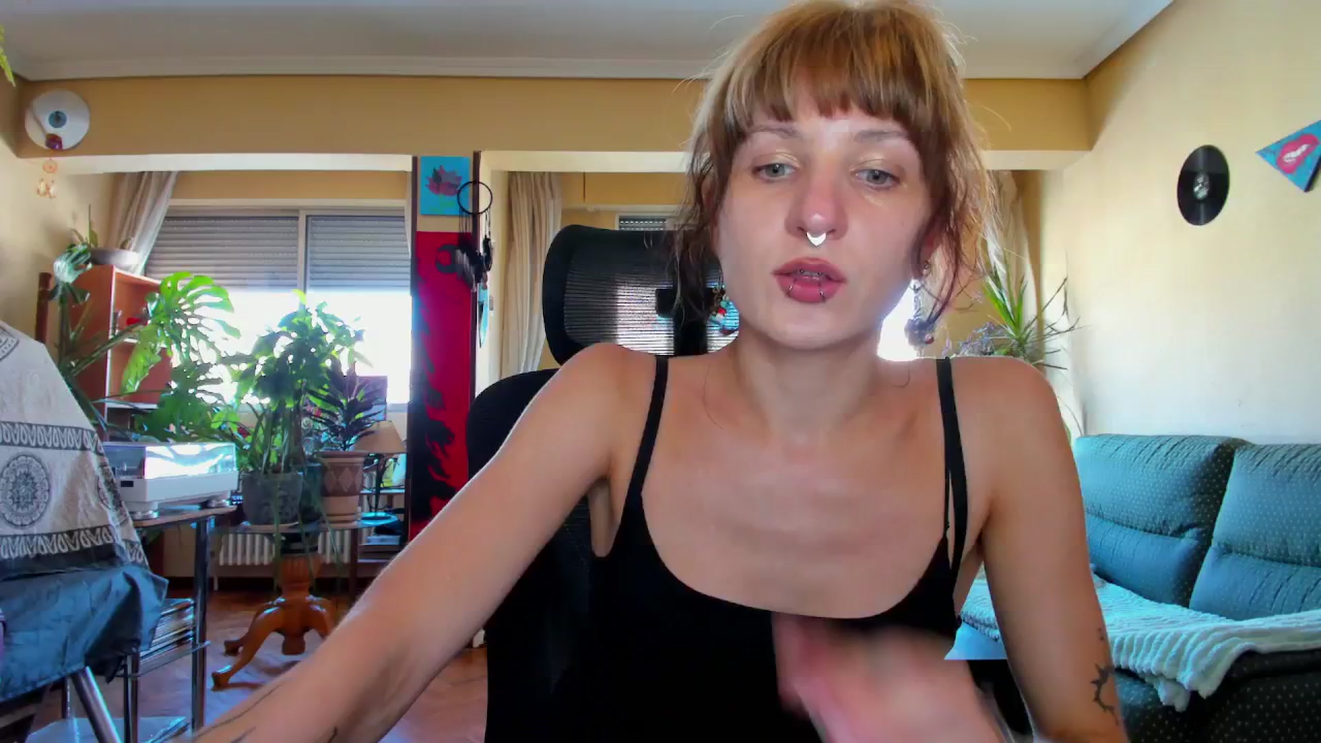 Gallery image thumbnail from Black_Aranya's myfreecams stream on, 08/07/2025, 17:43 image 12 of 20