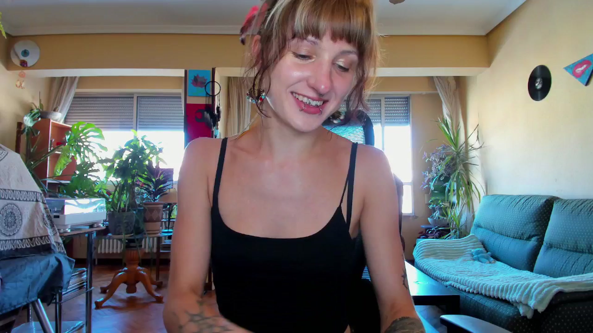 Gallery image thumbnail from Black_Aranya's myfreecams stream on, 08/07/2025, 17:43 image 19 of 20