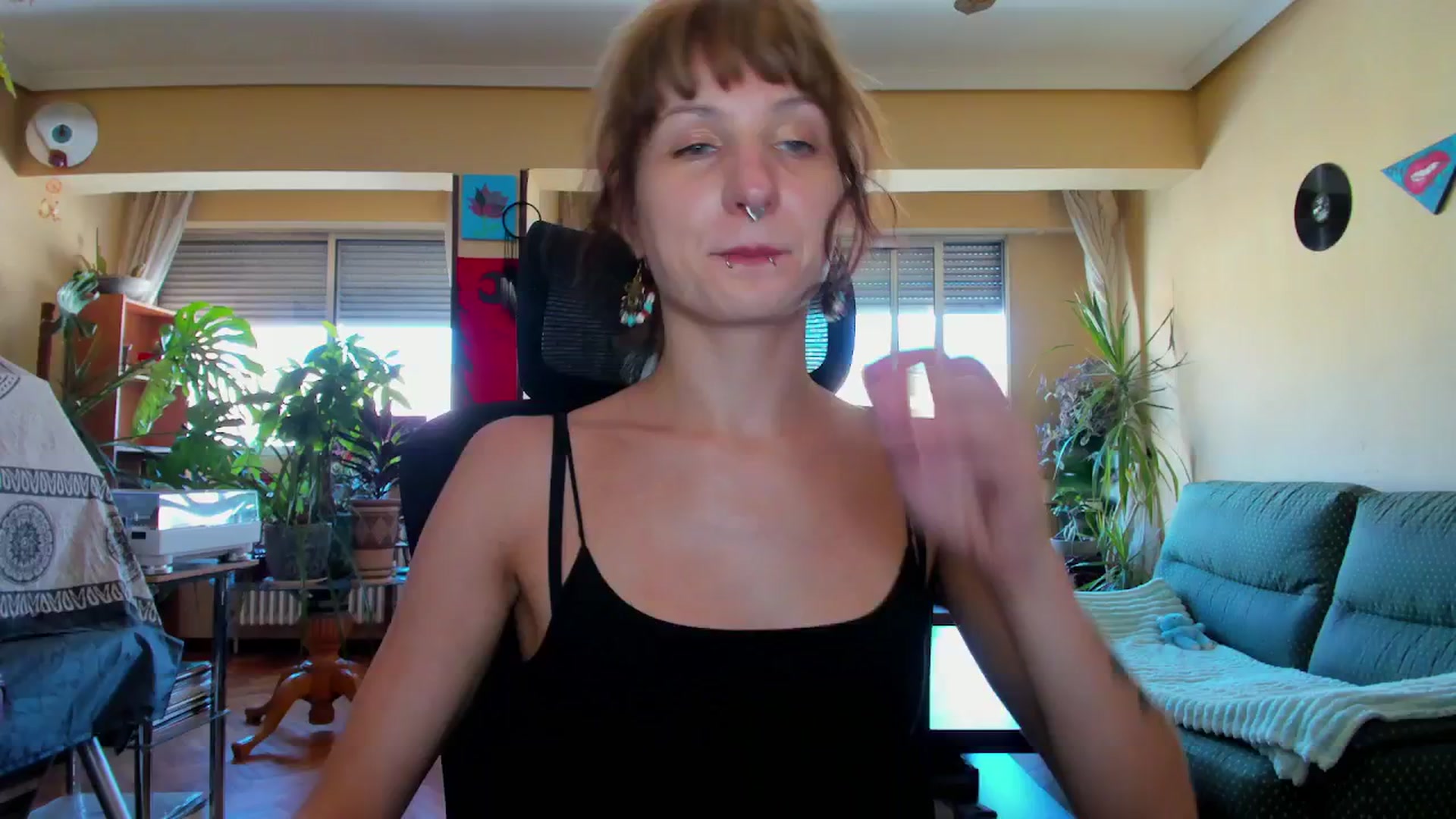 Gallery image thumbnail from Black_Aranya's myfreecams stream on, 08/07/2025, 17:43 image 4 of 20