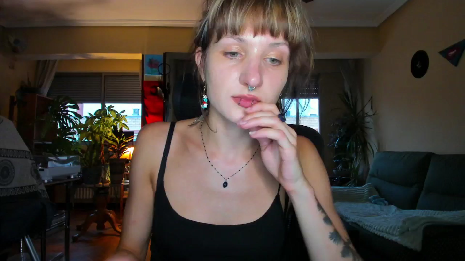 Gallery image thumbnail from Black_Aranya's myfreecams stream on, 08/07/2025, 19:57 image 10 of 20