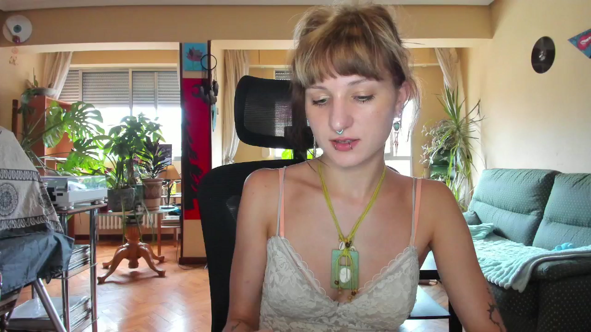 Gallery image thumbnail from Black_Aranya's myfreecams stream on, 08/12/2025, 17:17 image 18 of 20