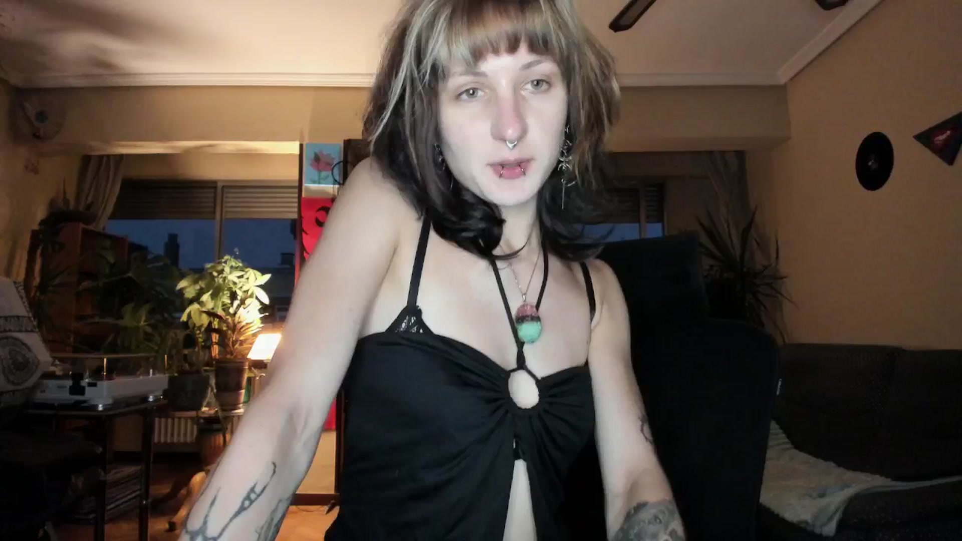 Gallery image thumbnail from Black_Aranya's myfreecams stream on, 09/04/2025, 19:23 image 16 of 20