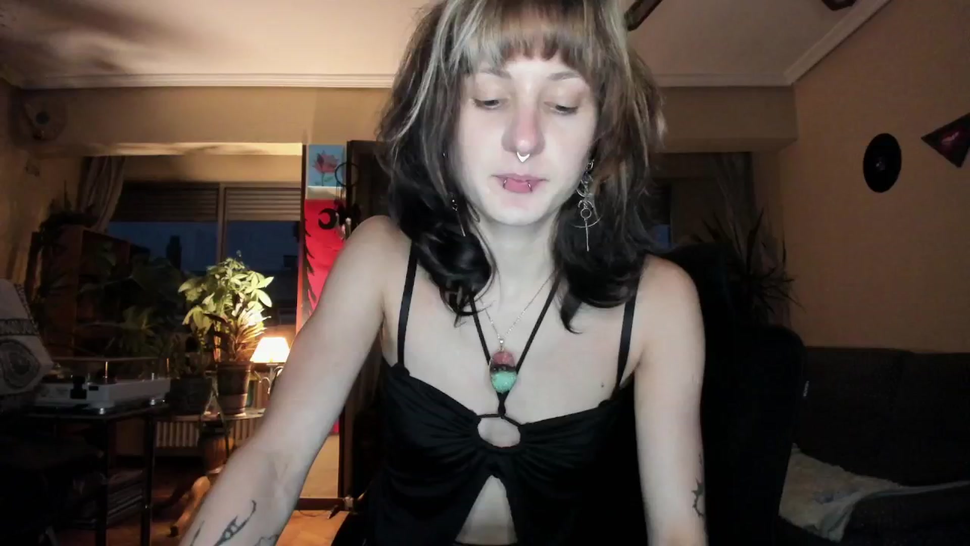 Gallery image thumbnail from Black_Aranya's myfreecams stream on, 09/04/2025, 19:23 image 18 of 20