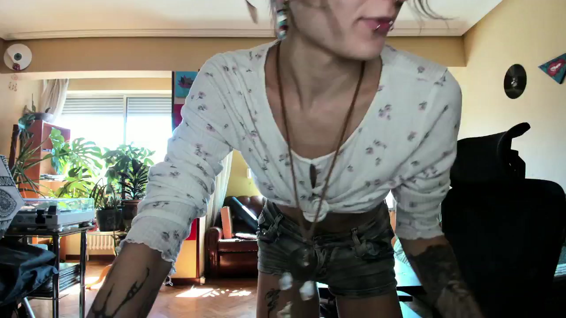 Gallery image thumbnail from Black_Aranya's myfreecams stream on, 09/06/2025, 10:44 image 18 of 20