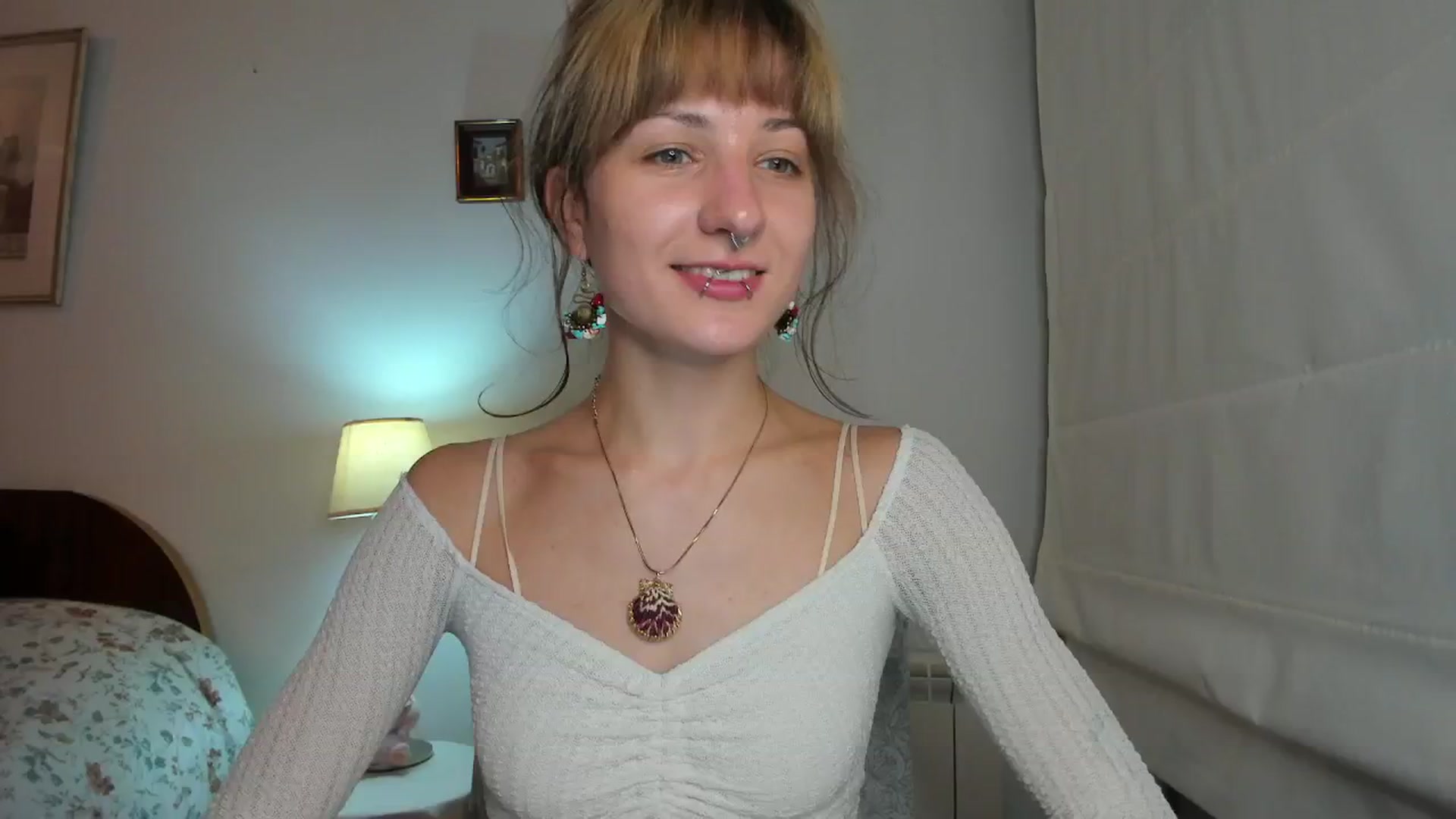 Gallery image thumbnail from Black_Aranya's myfreecams stream on, 12/15/2025, 19:31 image 2 of 20
