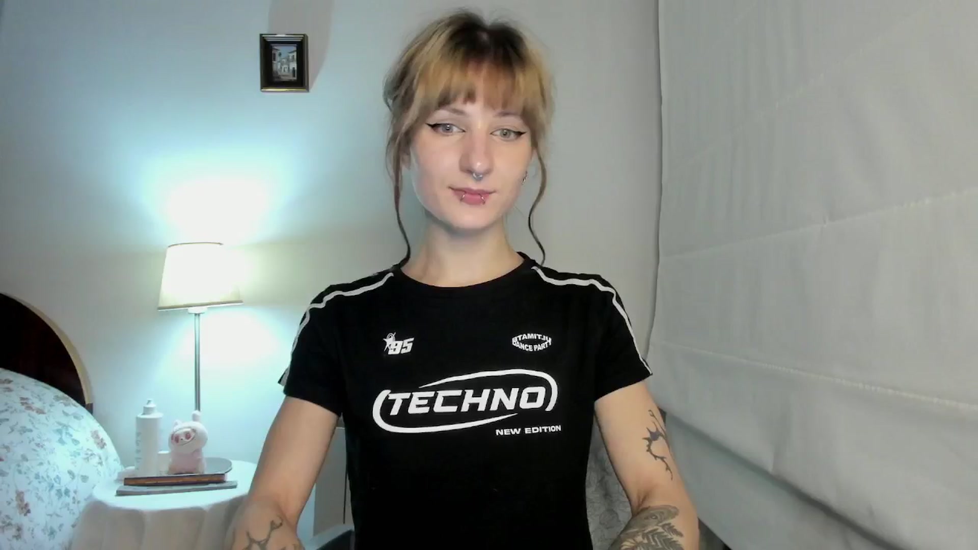 Gallery image thumbnail from Black_Aranya's myfreecams stream on, 12/17/2025, 19:55 image 11 of 20