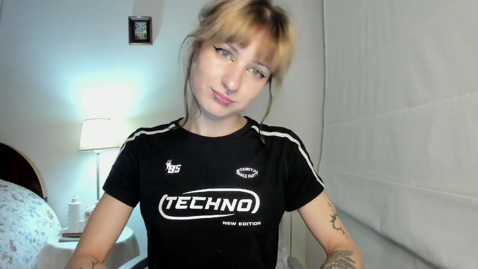 Gallery image thumbnail from Black_Aranya's myfreecams stream on, 12/17/2025, 19:55 image 7 of 20