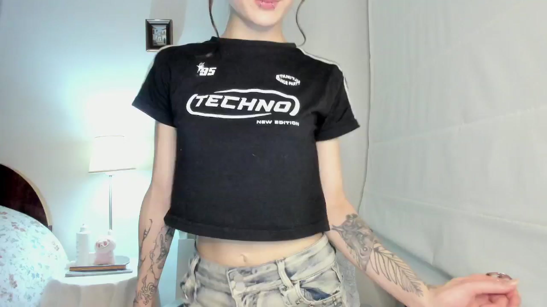 Gallery image thumbnail from Black_Aranya's myfreecams stream on, 12/17/2025, 19:55 image 13 of 20