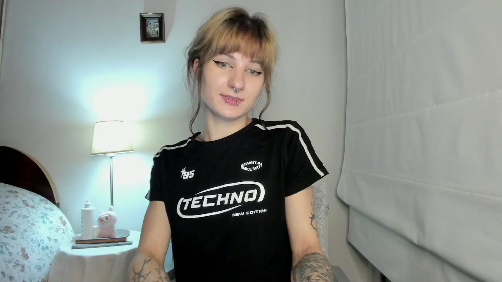 Gallery image thumbnail from Black_Aranya's myfreecams stream on, 12/17/2025, 21:01 image 20 of 20