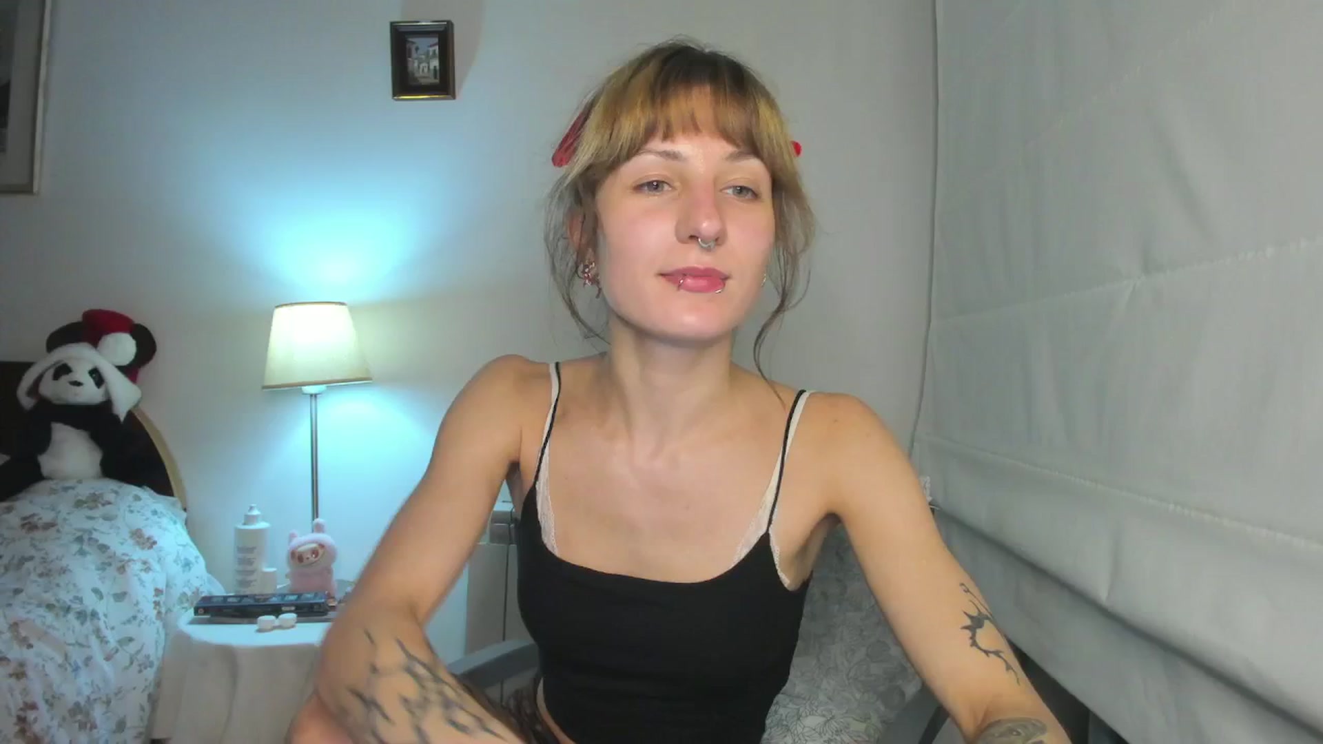 Gallery image thumbnail from Black_Aranya's myfreecams stream on, 12/18/2025, 18:24 image 13 of 20