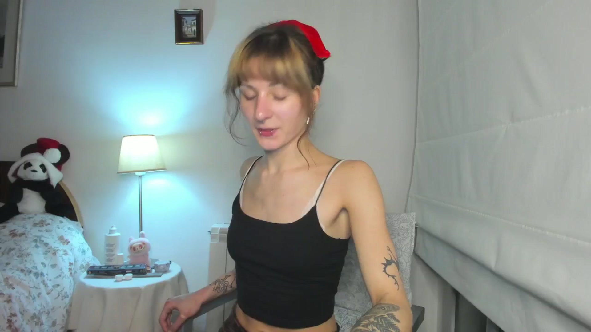 Gallery image thumbnail from Black_Aranya's myfreecams stream on, 12/18/2025, 18:24 image 12 of 20