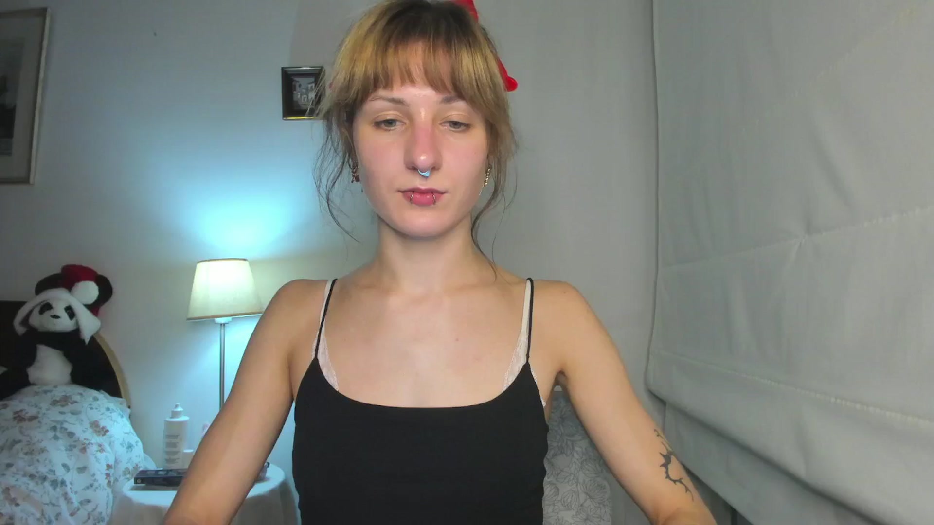 Gallery image thumbnail from Black_Aranya's myfreecams stream on, 12/18/2025, 18:24 image 4 of 20