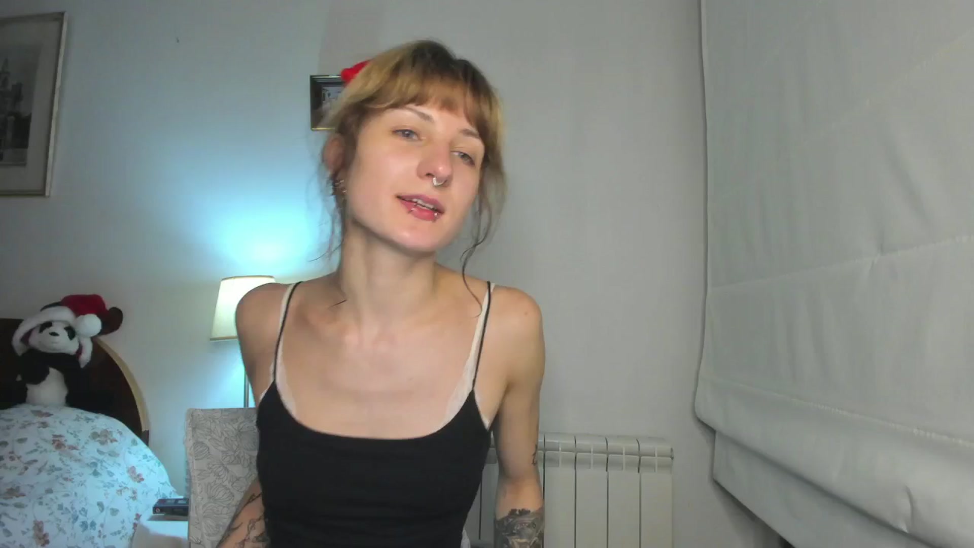 Gallery image thumbnail from Black_Aranya's myfreecams stream on, 12/18/2025, 21:02 image 18 of 20
